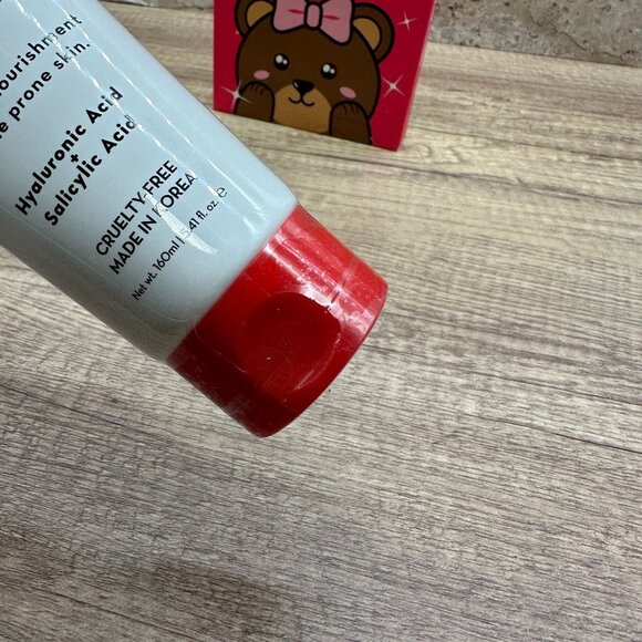 Bundle Of The Creme Shop Eyeshadows Palettes, Towelettes, Moisturizer, Mask Skin - Picture 10 of 12